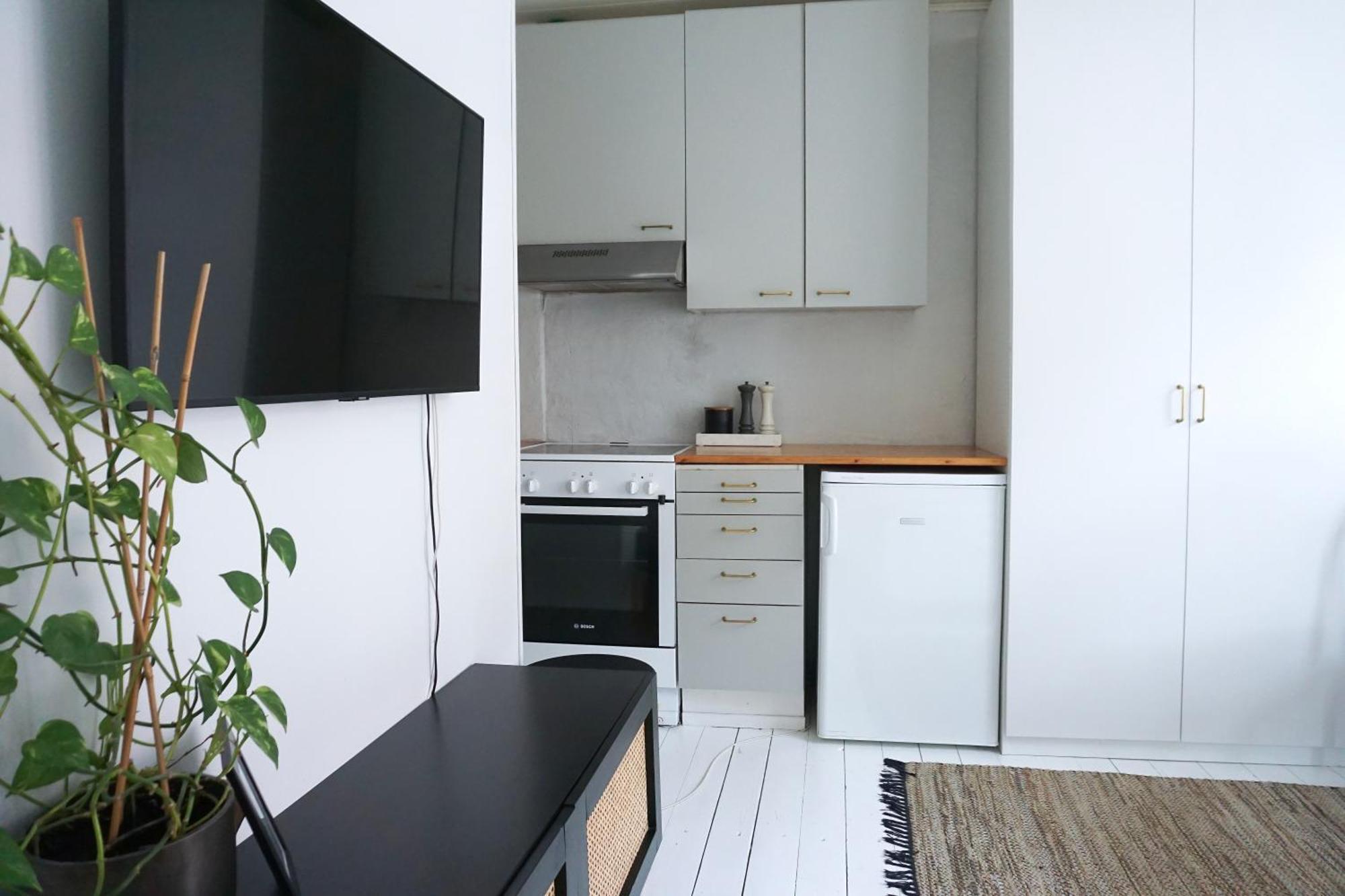 Wooden House Studio With Shared Garden Helsinki Exterior photo
